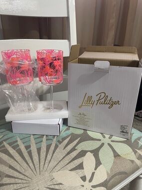 Lilly Pulitzer plastic Wine Glasses and matching napkin holder